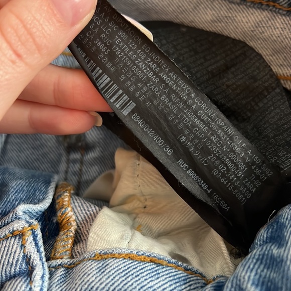 Zara | Distressed Jeans - Picture 6 of 6